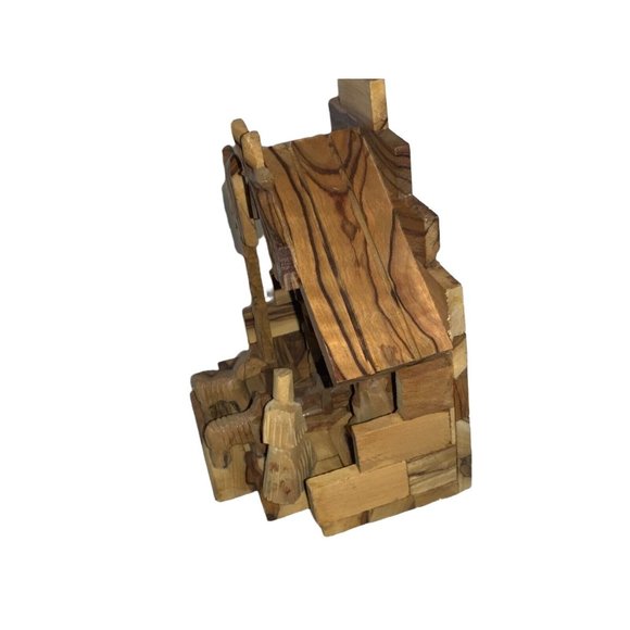 Beautiful Wood Nativity and Stable - Picture 2 of 8